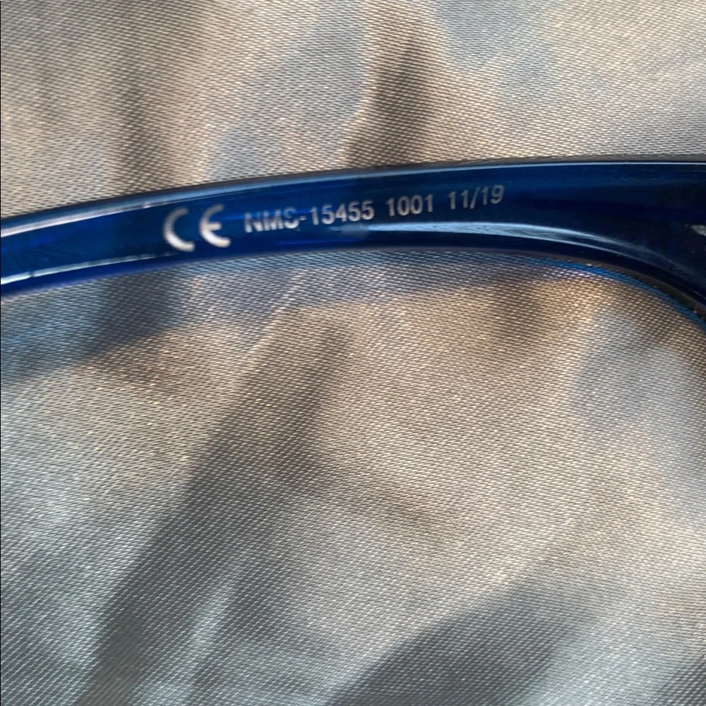 🌹Tommy Bahama Kids• Unisex Wrap Around UV Deep Blue Transparent Sunglasses